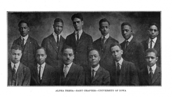 Charter members of the Alpha Theta Chapter in 1922