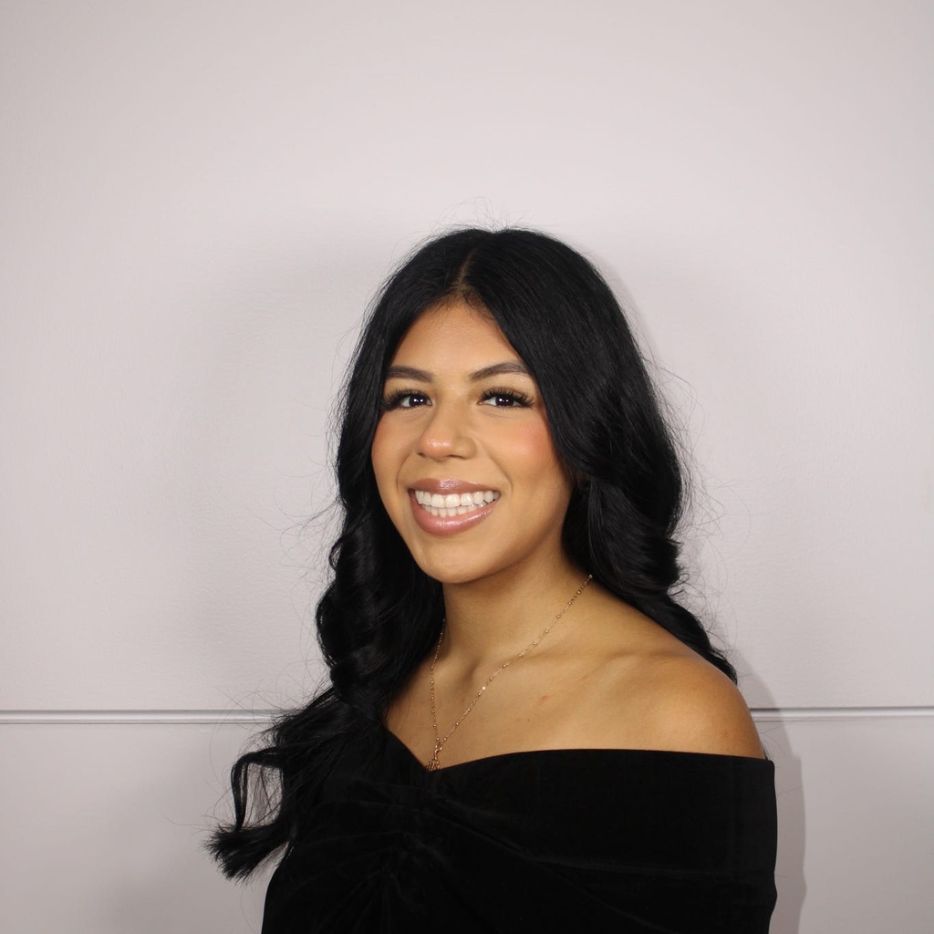Kaitlyn Reza headshot