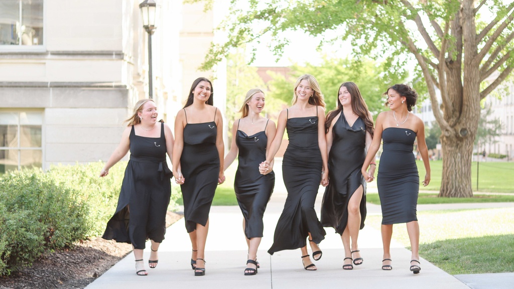 alpha delta pi chapter photo