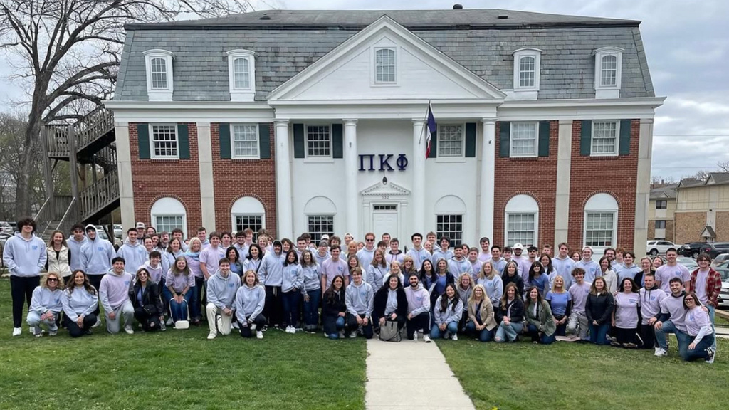 pi kappa phi chapter photo