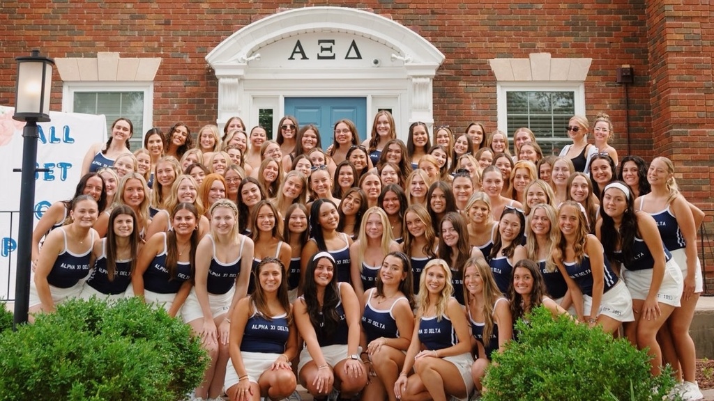 Group photo of Alpha Xi Delta